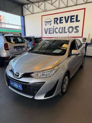 TOYOTA-YARIS-2021