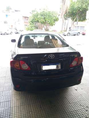 TOYOTA-COROLLA-2011