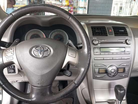 TOYOTA-COROLLA-2011