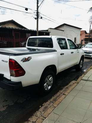 TOYOTA-HILUX-2.8 POWER PACK 4X4 CD 16V DIESEL 4P MANUAL TOYOTA-HILUX-2020