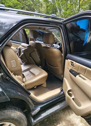 TOYOTA-HILUX SW4-2015