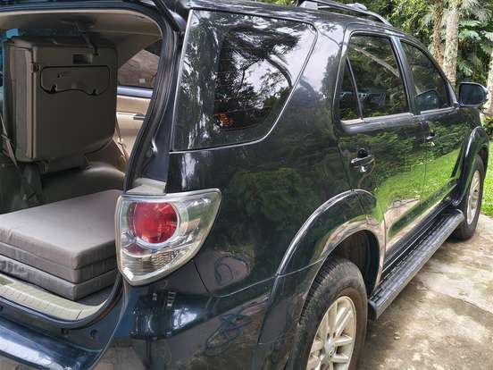 TOYOTA-HILUX SW4-3.0 SRV 4X4 7 LUGARES 16V TURBO INTERCOOLER DIESEL 4P AUTOMÁTICO TOYOTA-HILUX SW4-2015
