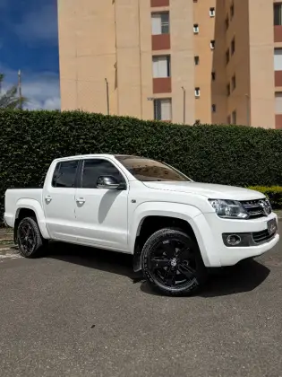 VOLKSWAGEN AMAROK 2.0 HIGHLINE 4X4 CD 16V TURBO INTERCOOLER DIESEL 4P AUTOMÁTICO