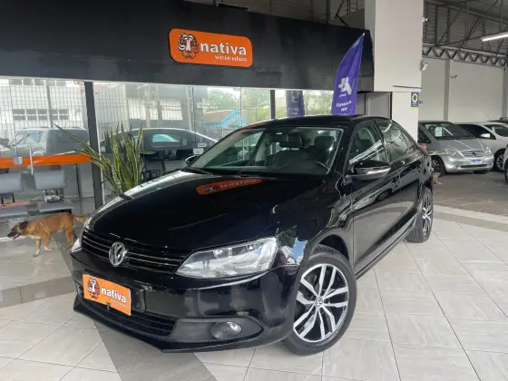 VOLKSWAGEN JETTA 2.0 COMFORTLINE FLEX 4P TIPTRONIC VOLKSWAGEN JETTA 2.0 COMFORTLINE FLEX 4P TIPTRONIC