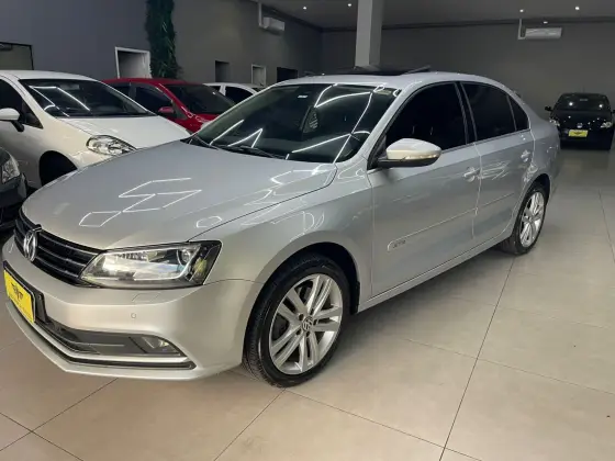 VOLKSWAGEN JETTA 2.0 TSI HIGHLINE 211CV GASOLINA 4P TIPTRONIC