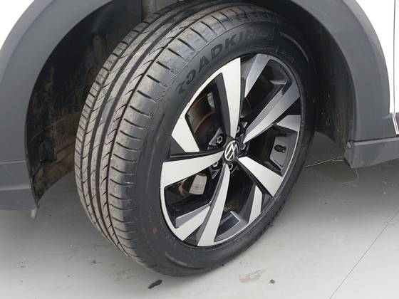 /en/city/cate-car-used-car/volkswagen-nivus-2024-1-0-200-tsi-total-flex-highline-automatic-43886887216153600/-11
