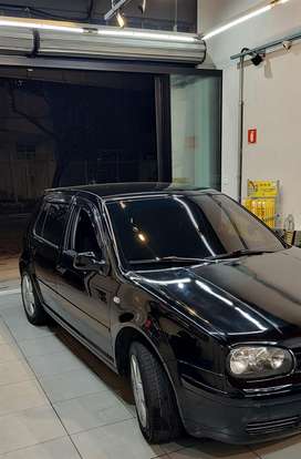 VOLKSWAGEN-GOLF-2000