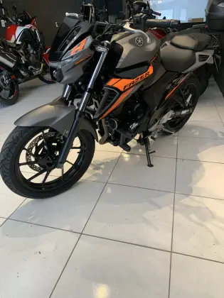 YAMAHA FZ25 FAZER ABS 
