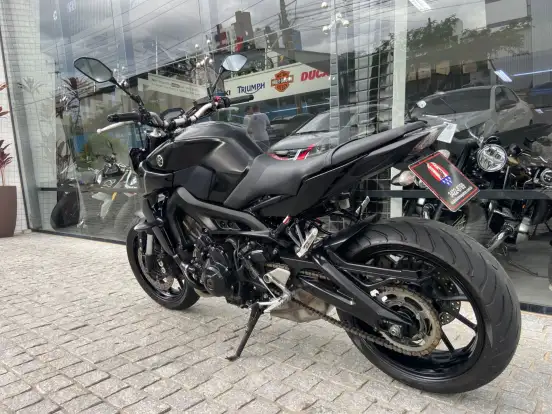 YAMAHA-MT-09 YAMAHA-MT-09-2024