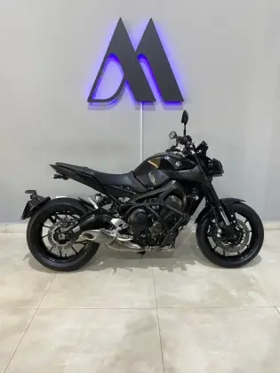 YAMAHA MT-09 YAMAHA MT-09