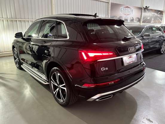 AUDI-Q5-2023