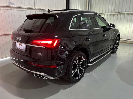 AUDI-Q5-2023