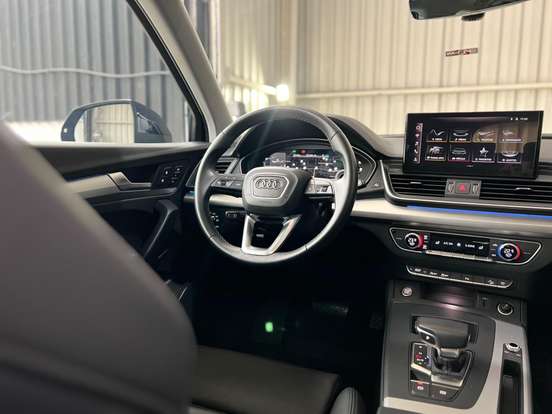 AUDI-Q5-2.0 45 TFSI GASOLINA S LINE BLACK QUATTRO S TRONIC AUDI-Q5-2023
