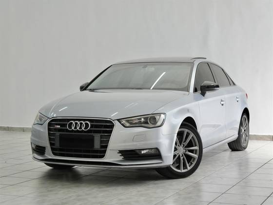 AUDI A3 1.8 TFSI SEDAN AMBITION 16V 180CV GASOLINA 4P AUTOMÁTICO