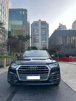 AUDI-Q5-2019
