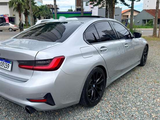 BMW-320i-2.0 16V TURBO GASOLINA SPORT GP AUTOMÁTICO BMW-320i-2020