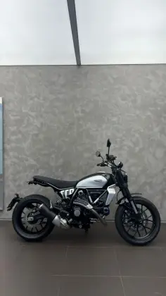 DUCATI SCRAMBLER ICON 