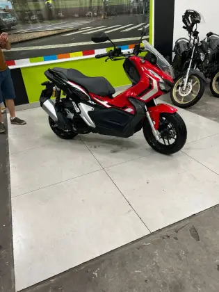 HONDA ADV 