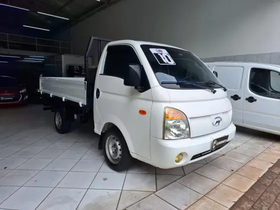 HYUNDAI HR 2.5 TCI HD LONGO COM CAÇAMBA 4X2 8V 97CV TURBO INTERCOOLER DIESEL 2P MANUAL