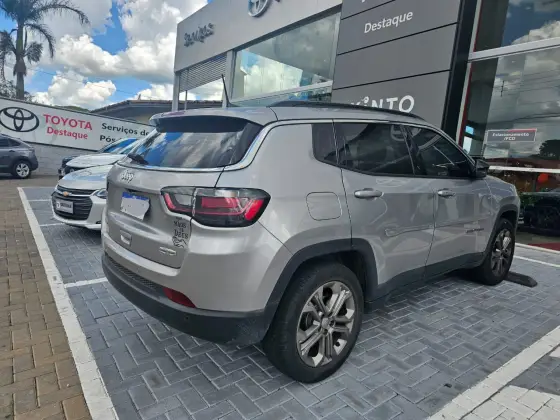 JEEP COMPASS 1.3 T270 TURBO FLEX LONGITUDE AT6