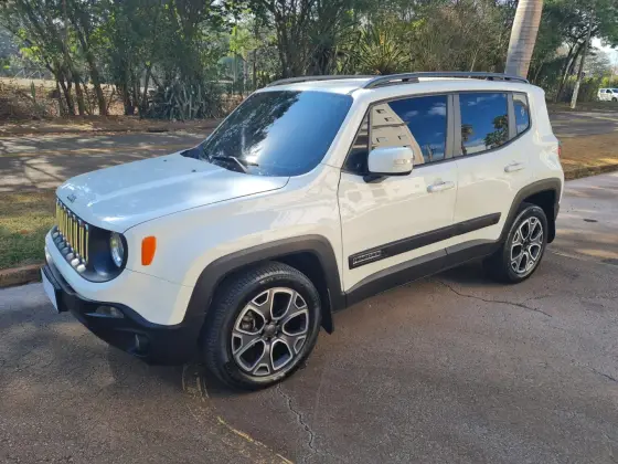 JEEP RENEGADE 2.0 16V TURBO DIESEL LONGITUDE 4P 4X4 AUTOMÁTICO