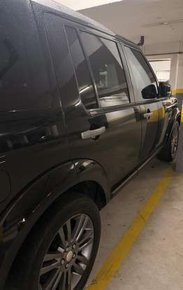 LAND ROVER-DISCOVERY 4-2014