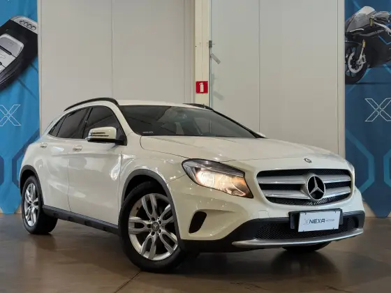 MERCEDES-BENZ GLA 200 1.6 CGI ADVANCE 16V TURBO GASOLINA 4P AUTOMÁTICO