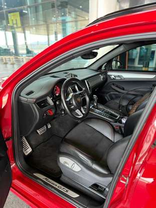 PORSCHE-MACAN-2017