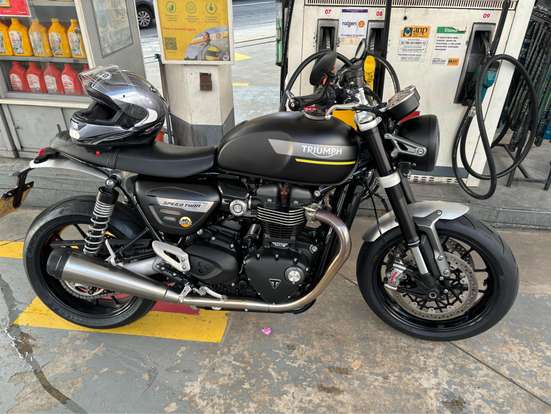 TRIUMPH-SPEED TWIN-2022