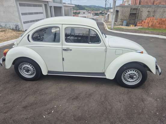 VOLKSWAGEN-FUSCA-1.3 8V GASOLINA 2P MANUAL VOLKSWAGEN-FUSCA-1983