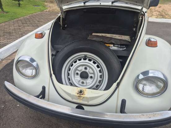 VOLKSWAGEN-FUSCA-1983