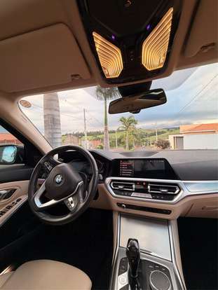 BMW-320i-2020