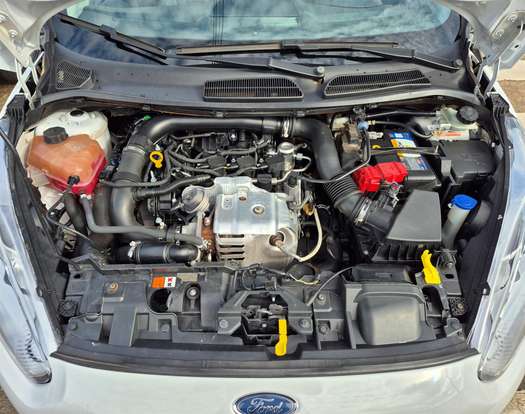 FORD-FIESTA-2016