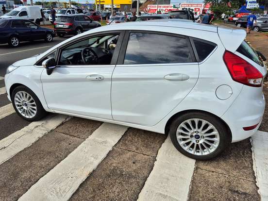 FORD-FIESTA-1.0 ECOBOOST SEL HATCH 12V GASOLINA 4P POWERSHIFT FORD-FIESTA-2016