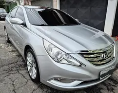 HYUNDAI SONATA 2.4 MPFI I4 16V 182CV GASOLINA 4P AUTOMÁTICO HYUNDAI SONATA 2.4 MPFI I4 16V 182CV GASOLINA 4P AUTOMÁTICO