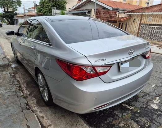 HYUNDAI-SONATA-2010