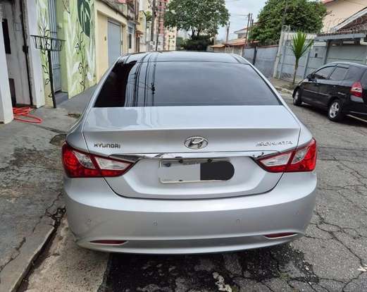 HYUNDAI-SONATA-2010