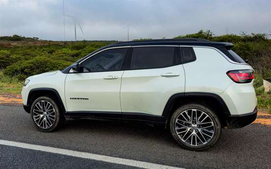 JEEP-COMPASS-2023