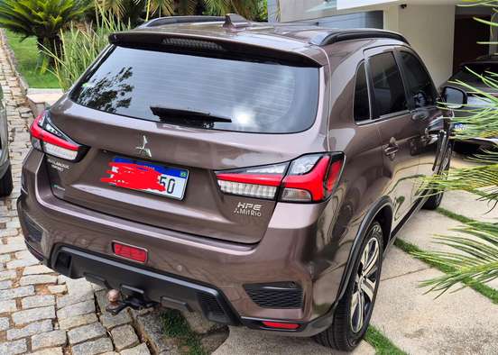 MITSUBISHI-OUTLANDER SPORT-2.0 MIVEC FLEX HPE AUTOMÁTICO MITSUBISHI-OUTLANDER SPORT-2021