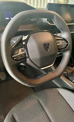 PEUGEOT-208-2025
