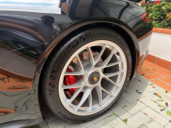 PORSCHE-911-2017
