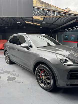 PORSCHE-CAYENNE-2018
