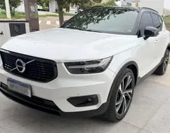 VOLVO XC40 2.0 T5 GASOLINA R-DESIGN AWD GEARTRONIC VOLVO XC40 2.0 T5 GASOLINA R-DESIGN AWD GEARTRONIC