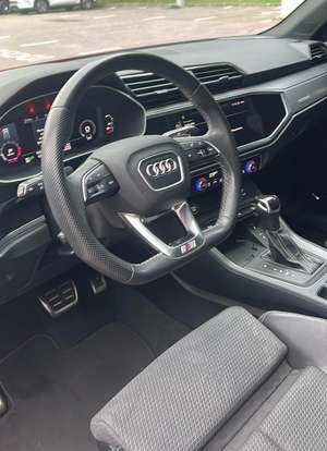 AUDI-Q3-2023