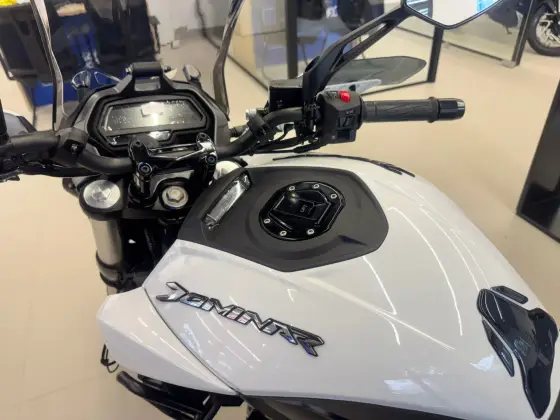 BAJAJ DOMINAR 400 