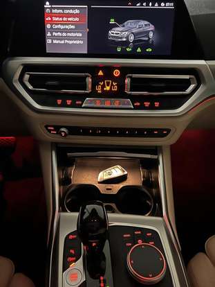 BMW-320i-2020