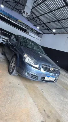 CHEVROLET VECTRA 2.0 MPFI GT HATCH 8V FLEX 4P MANUAL CHEVROLET VECTRA 2.0 MPFI GT HATCH 8V FLEX 4P MANUAL