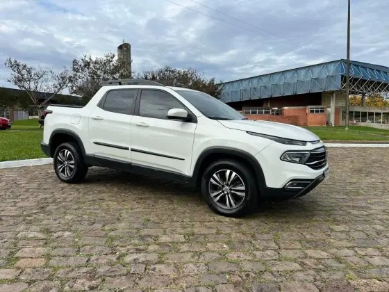 FIAT TORO 2.0 16V TURBO DIESEL FREEDOM 4WD AT9