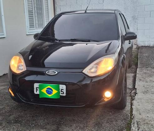 FORD FIESTA 1.6 ROCAM SE SEDAN 8V FLEX 4P MANUAL