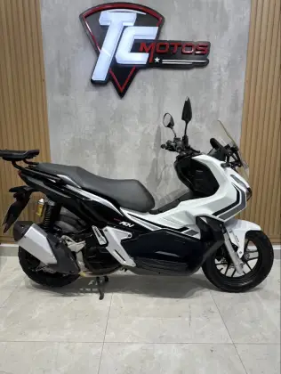 HONDA ADV 